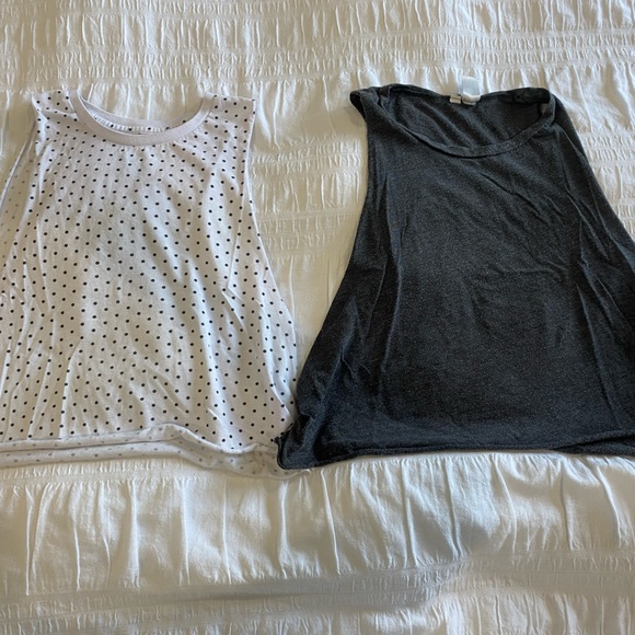 Workout tank tops. - Picture 1 of 1